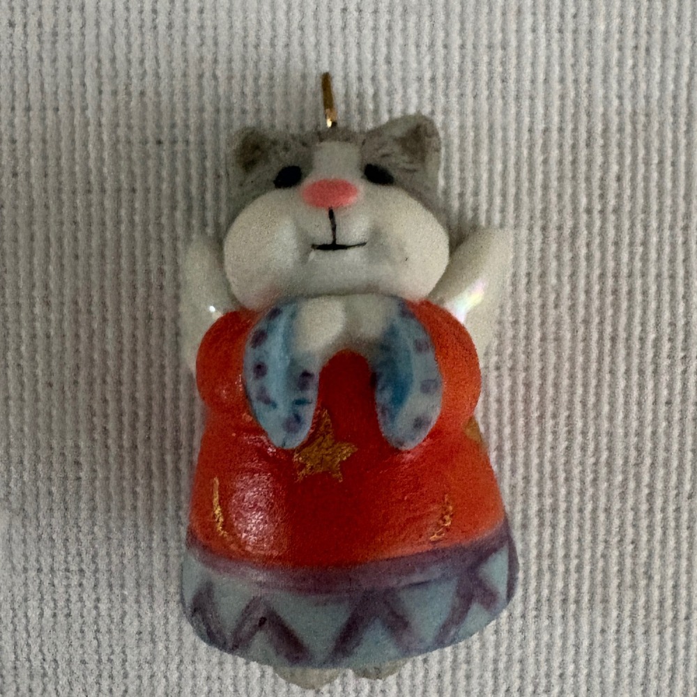 Vintage 1999 Hallmark Celestial Kitty Ornament‎ Grey White Red Flocked 1.5 Inch
